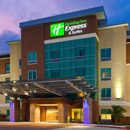 Holiday Inn Express & Suites Houston S - Medical Ctr Area By Ihg Екстериор снимка