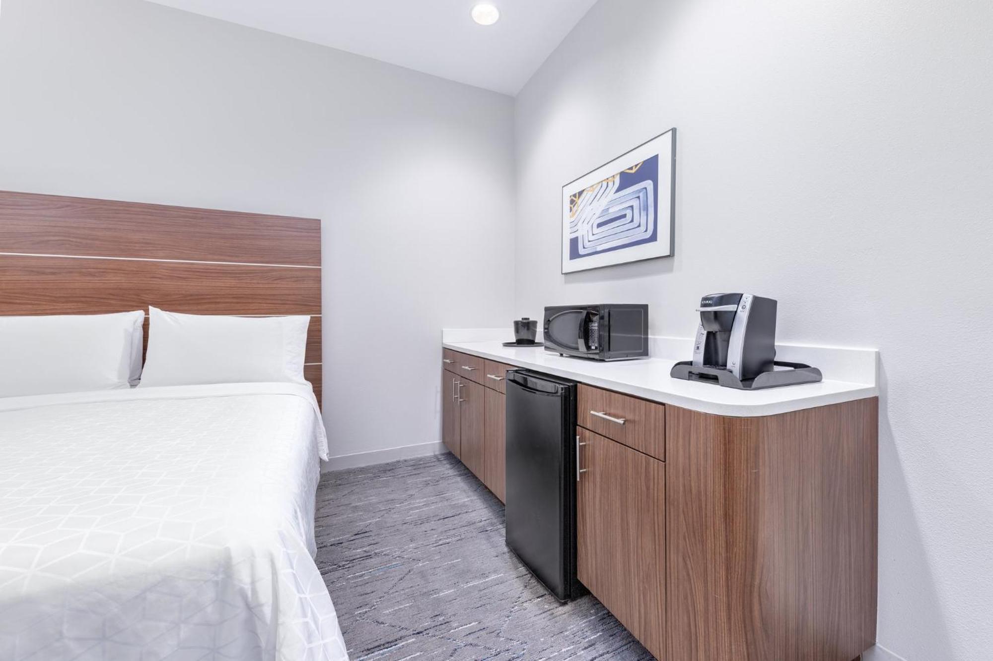 Holiday Inn Express & Suites Houston S - Medical Ctr Area By Ihg Екстериор снимка