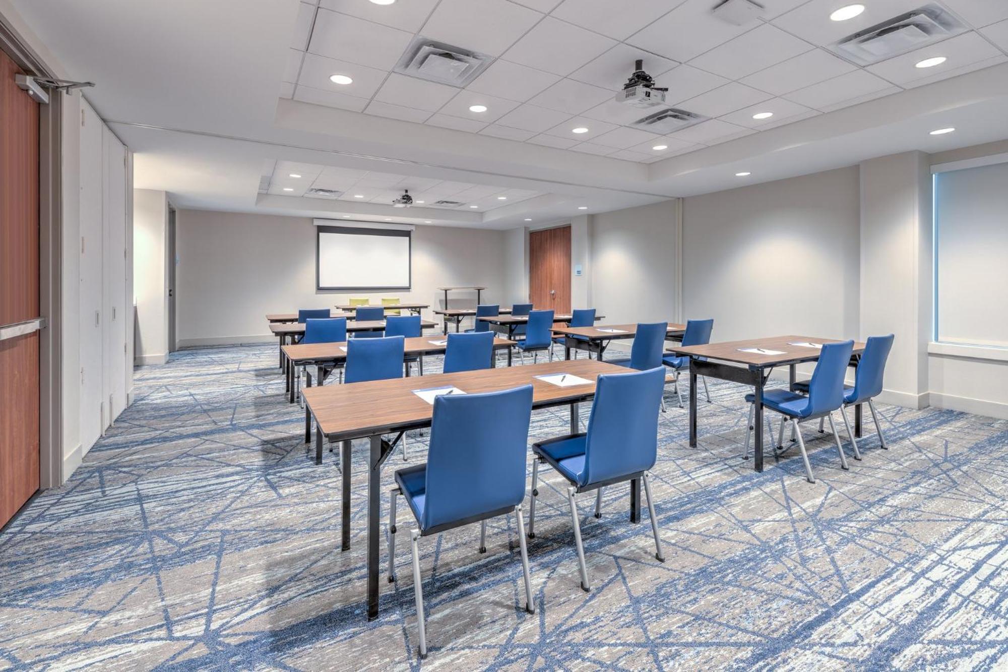 Holiday Inn Express & Suites Houston S - Medical Ctr Area By Ihg Екстериор снимка