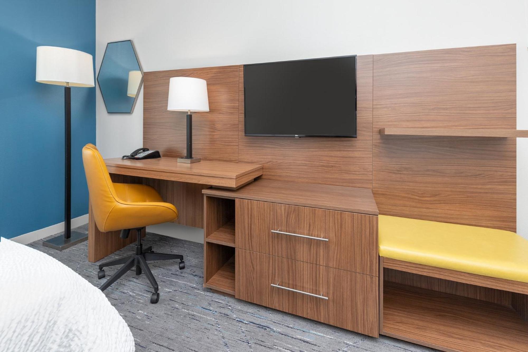 Holiday Inn Express & Suites Houston S - Medical Ctr Area By Ihg Екстериор снимка